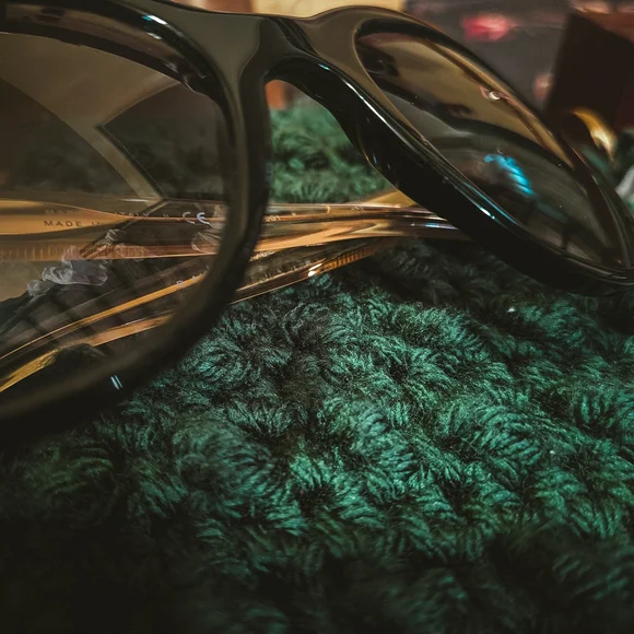 Burberry Classic Black Sunglasses - Picture 2 of 12